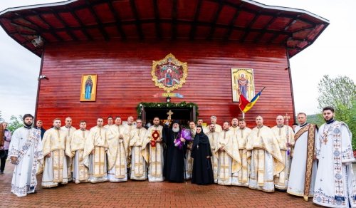 Slujbă arhierească la Metocul chiriarhal de la Valea Budului, cu prilejul hramului