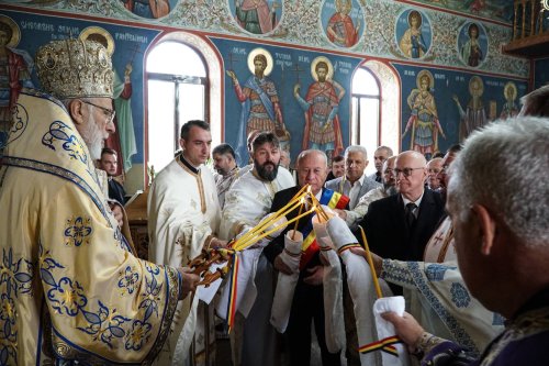 Veșmântul harului pentru o biserică din Argeș