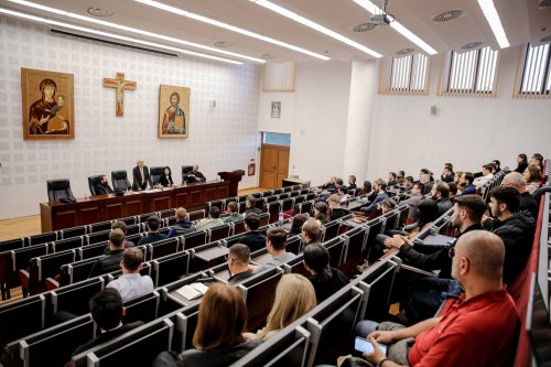 Conferință susţinută de profesorul Sebastian Brock la Facultatea de Teologie Ortodoxă clujeană