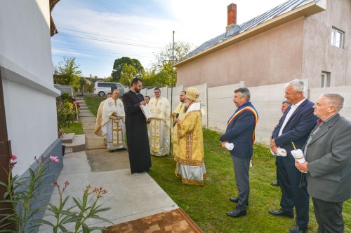 Biserica parohiei oltene Ghioșani a fost resfințită