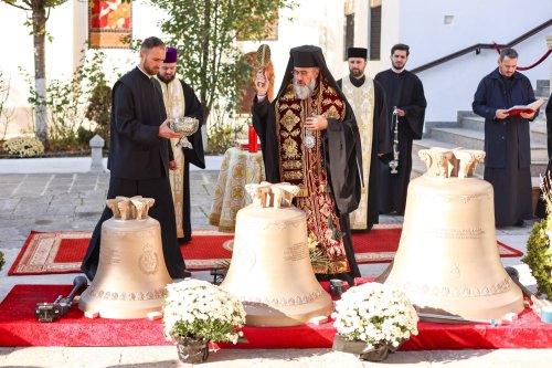 Noi clopote la catedrala voievodală din Buzău