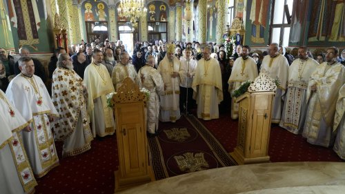 Pictura Bisericii „Sfântul Ilie” din Sibiu-Turnişor a fost sfinţită