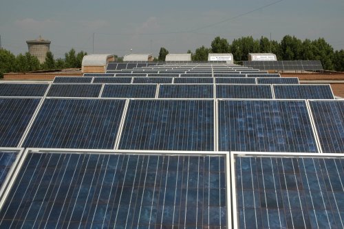 Proiect privind instalarea de panouri solare pe blocuri