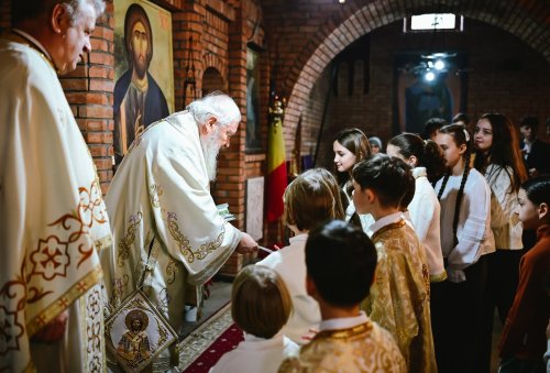 Liturghie arhierească la Biserica „Învierea Domnului” din Cluj-Napoca