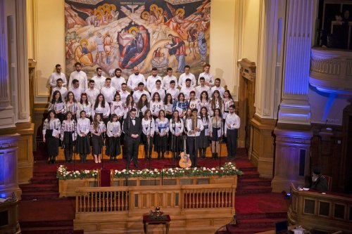 Concert caritabil organizat de studenții teologi la Palatul Patriarhiei