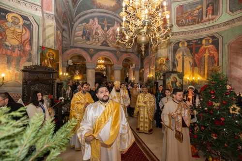 Slujire arhierească la Parohia Udricani din București