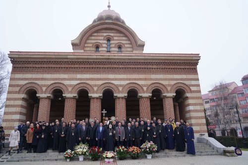 Aniversarea unui sfert de veac de arhipăstorire a Înaltpreasfințitului Părinte Nifon la Târgoviște