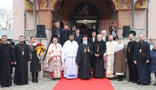 Popas de rugăciune la o biserică din Craiova