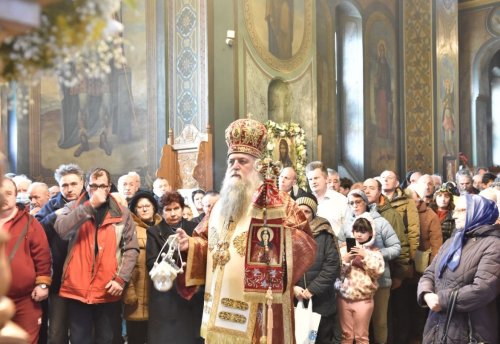 Hramul unei biserici din orașul Râmnicu Vâlcea