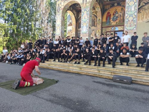 Instructaj pentru seminariștii nemțeni