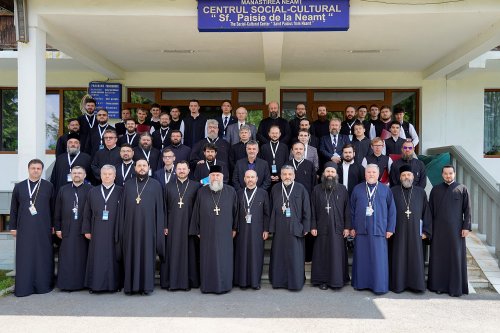 Mărturisire și duhovnicie - tema centrală a Simpozionului „Teologie și mărturie creștină în dialog”