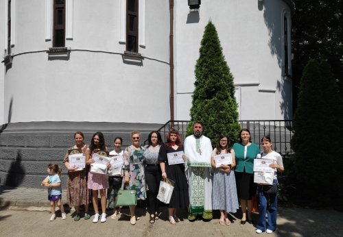 Concurs de poezie pentru elevi la o biserică din București