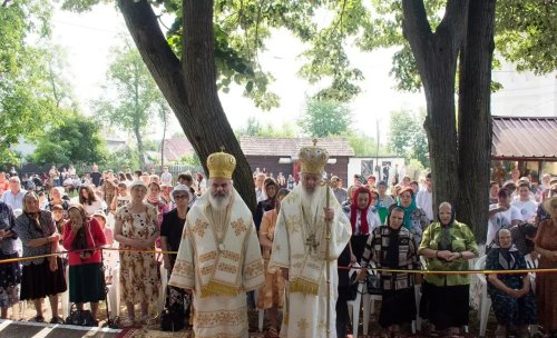 Daruri și binecuvântări pentru credincioșii din Negrești, Vaslui