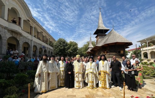 Praznic luminat la Mănăstirea „Sfânta Maria”-Techirghiol