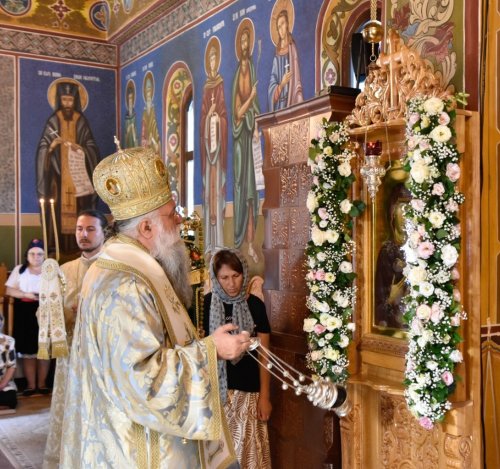 Icoană celebră cinstită la Mănăstirea Iezer