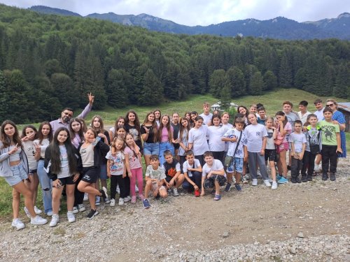 Activități recreative dedicate tinerilor din Eparhia Dunării de Jos