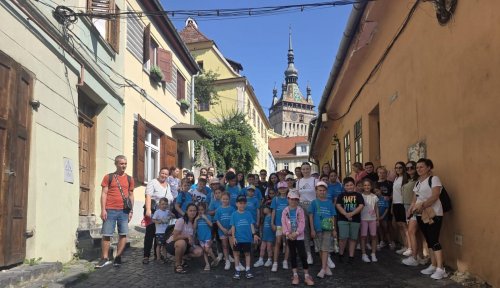 Tabăra de vară „Calea către Dumnezeu” în Parohia Sântu