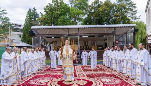 Slujire arhierească la Catedrala Arhiepiscopală din Suceava