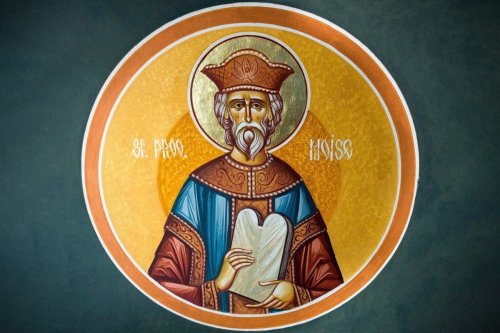 Sf. Sfinţit Mc. Vavila, Episcopul Antiohiei; Sf. Proroc Moise; Sf. Mc. Petroniu