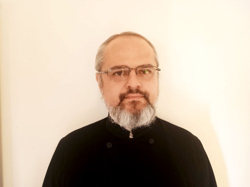 Maica Preacurată înclină dreptatea Fiului spre milă deplină