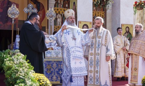 Sărbătoare la Mănăstirea Sihăstria de praznicul Nașterii Maicii Domnului