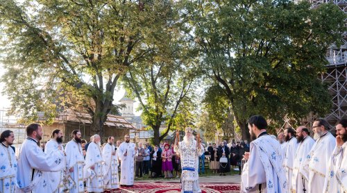 Duminica dinaintea Înălțării Sfintei Cruci la mănăstirea Sfântului Ioan cel Nou de la Suceava