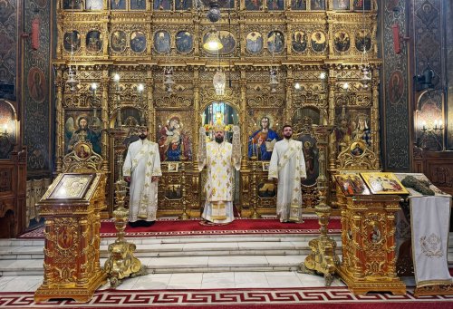 Duminica după Înălțarea Sfintei Cruci la Catedrala Patriarhală