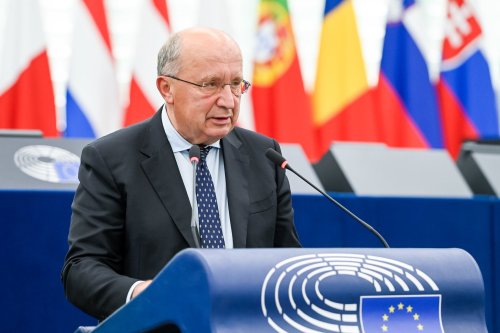 Discuții despre „zidul dronelor”