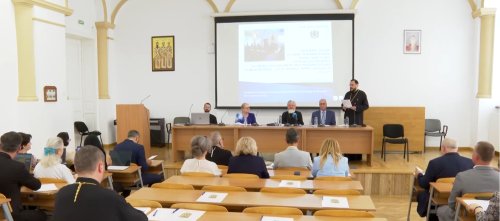 Întrunire comună pentru elaborarea noii programe școlare la disciplina Religie