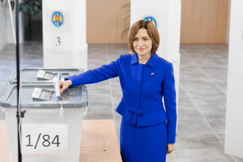 Felicitări pentru alegătorii din Republica Moldova