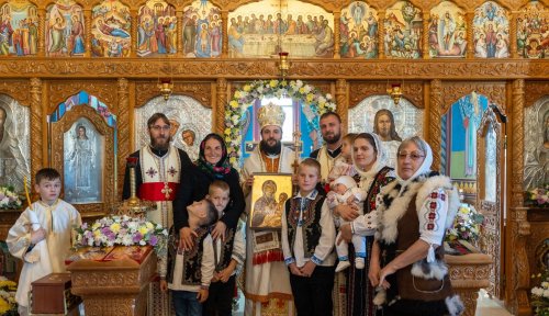 Sfințirea bisericii din Camenca, Bacău