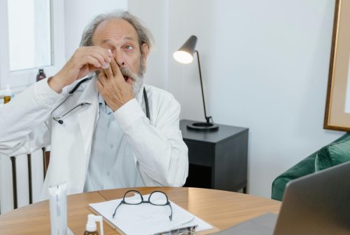 Picături oftalmice în loc de ochelari