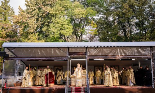 Slujire arhierească la Catedrala Arhiepiscopală din Suceava