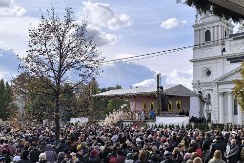 Cântarea liturgică tradiţională la hramurile Catedralei Mitropolitane din Iaşi