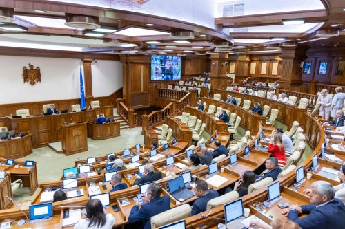 Alegerile din Republica Moldova, validate de Curtea Constituţională