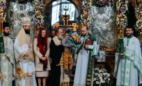 Hirotonie la Catedrala Arhiepiscopală din Roman