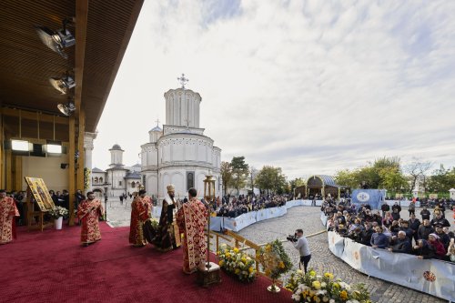Lauda de seară adusă Sfântului Mucenic Dimitrie pe Colina Bucuriei