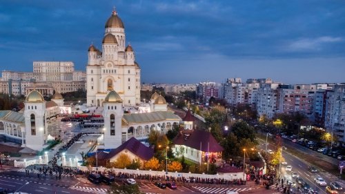 Continuă pelerinajul la Catedrala Mântuirii Neamului