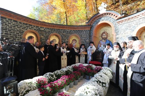 Arhiepiscopul Justinian Chira, pomenit la nouă ani de la trecerea la Domnul