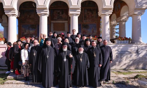 Hirotonii la mănăstirea buzoiană Ciolanu