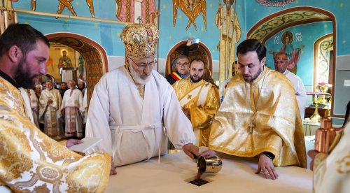 Înnoirea bisericii Parohiei Crâmpotani din Argeș