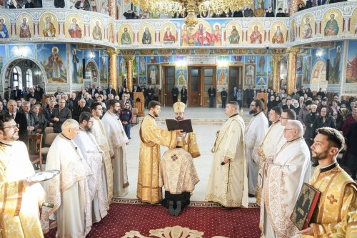 Sfinţirea noilor antimise la Catedrala Episcopală din Zalău