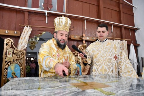 Târnosirea bisericii din Rusova Nouă