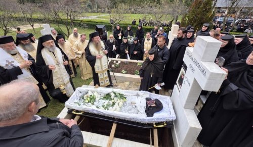 Înmormântarea maicii Ierusalima Ghibu la Mănăstirea Râmeț