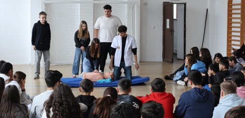 Campanie de educație pentru sănătate la o școală prahoveană