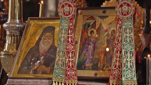 Tomos Patriarhal și Sinodal privind așezarea în ceata Sfinților a celor patru Cuvioși români care s-au nevoit în Sfântul Munte Athos 