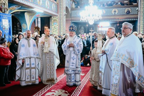 Hramul Parohiei „Intrarea în biserică a Maicii Domnului” din Gherla