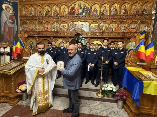 Sărbătoare națională bisericească marcată într‑o parohie bucureșteană