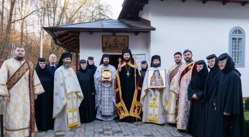 Slujire arhierească la mănăstirea băcăuană Bogdana