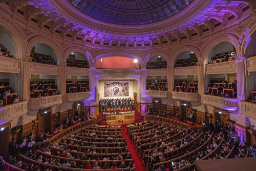 „După datini colindăm!”, concert caritabil la Palatul Patriarhiei